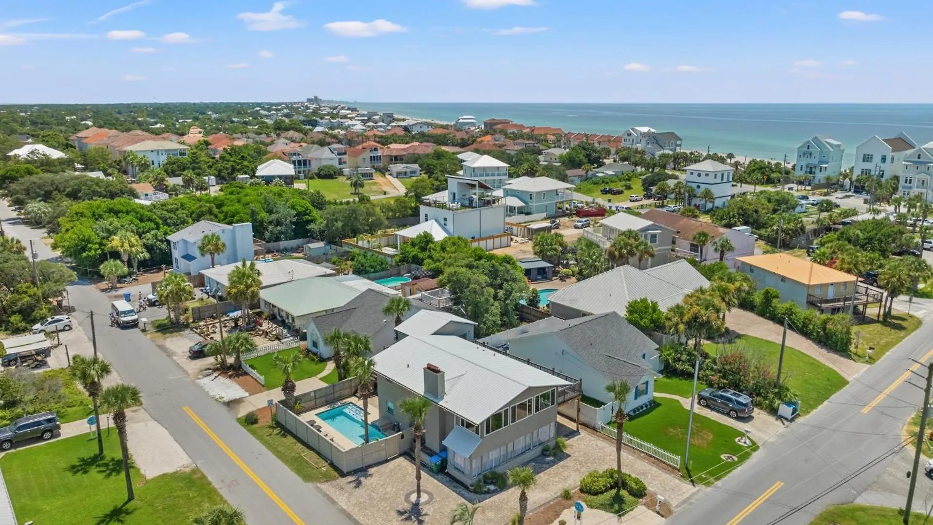 128 Kelly St | Beachy Keen Панама-Сити